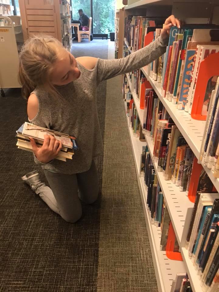 36176719_1711083775613081_1473770104377311232_n